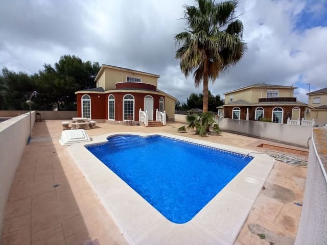 4 quarto Moradia para venda em Pinar de Campoverde, Pilar de la Horadada com piscina garagem - 359 000 € (Ref: 9191616)