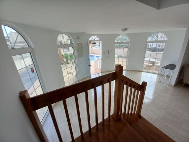 4 quarto Moradia para venda em Pinar de Campoverde, Pilar de la Horadada com piscina garagem - 359 000 € (Ref: 9191616)