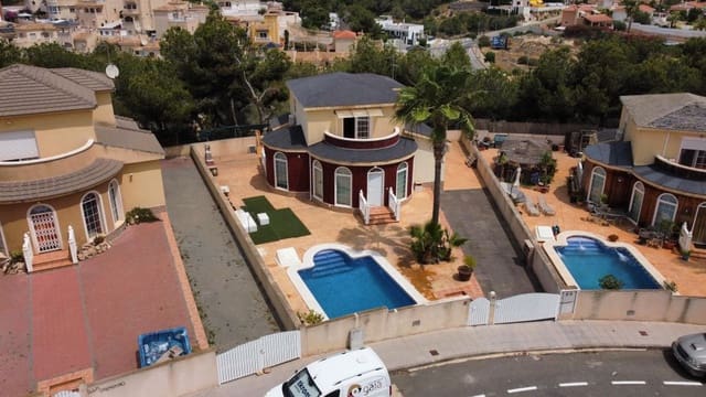 4 quarto Moradia para venda em Pinar de Campoverde, Pilar de la Horadada com piscina garagem - 359 000 € (Ref: 9191616)