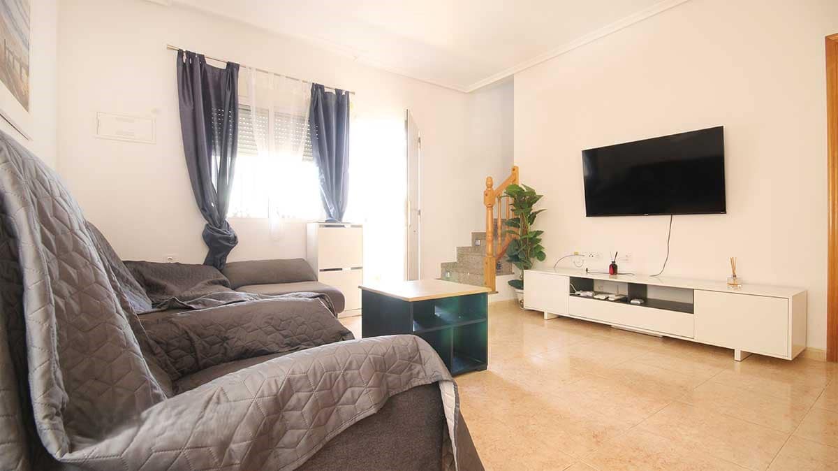 3 slaapkamer Villa te koop in Villamartin - € 195.000 (Ref: 9203430)