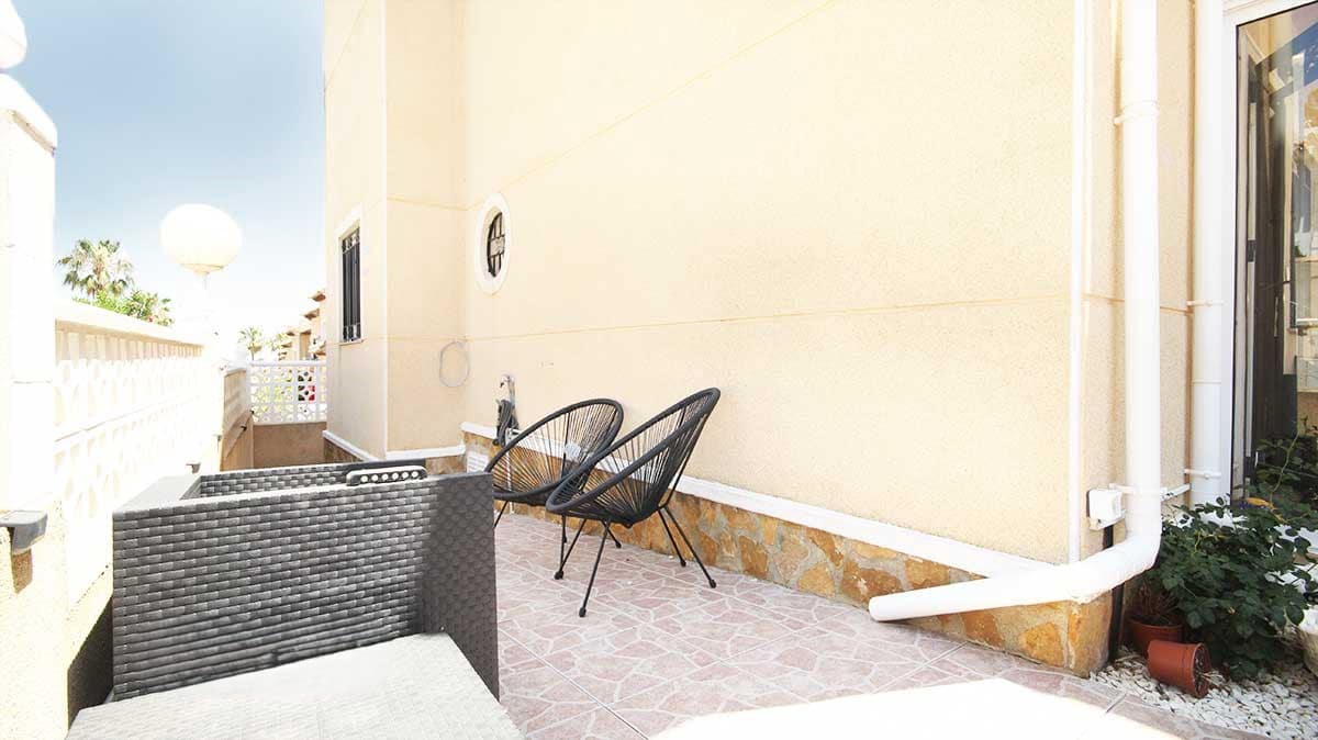 3 slaapkamer Villa te koop in Villamartin - € 195.000 (Ref: 9203430)