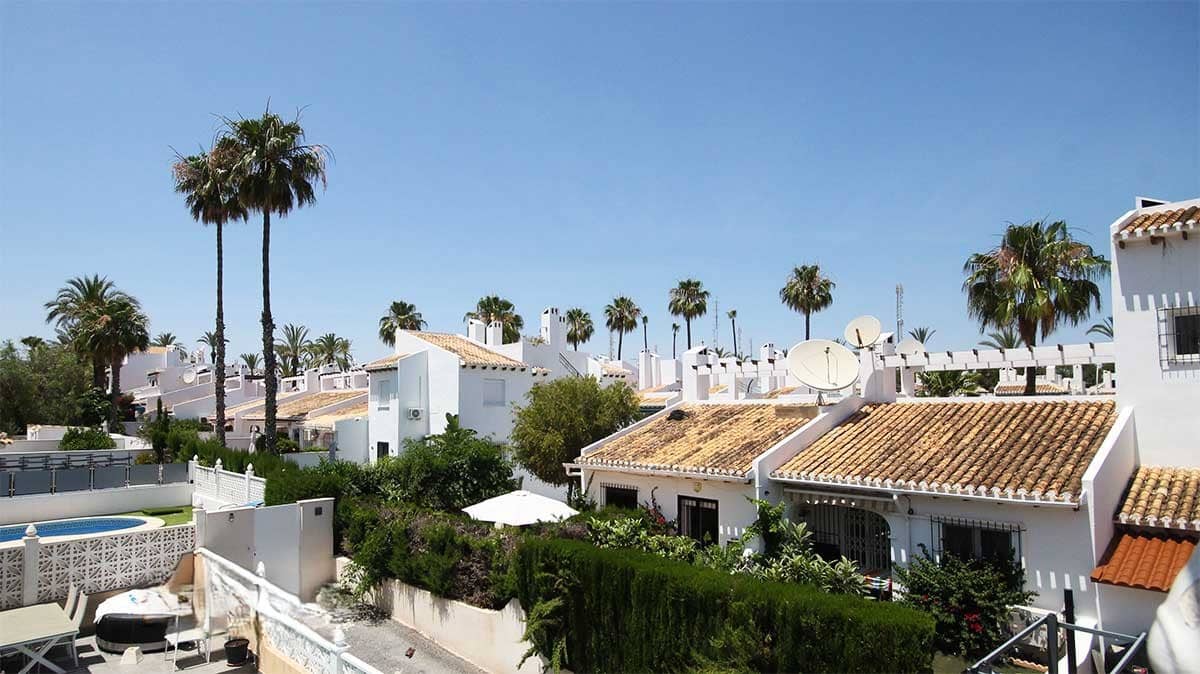 3 slaapkamer Villa te koop in Villamartin - € 195.000 (Ref: 9203430)