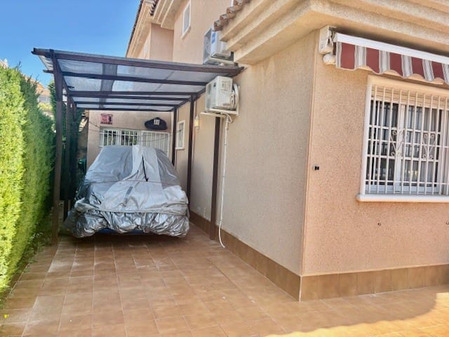 Chalet de 3 habitaciones en Playa Flamenca en venta con piscina garaje - 314.000 € (Ref: 9210348)
