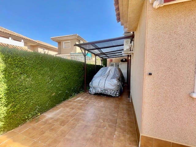 Chalet de 3 habitaciones en Playa Flamenca, Orihuela en venta con piscina garaje - 314.000 € (Ref: 9210348)