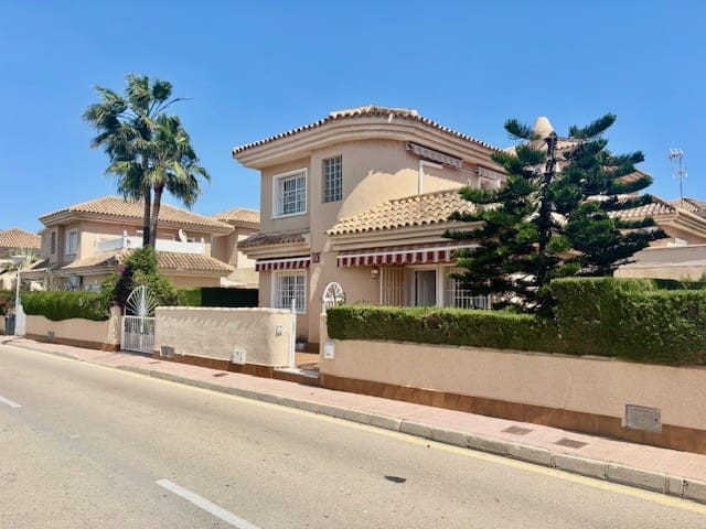 Chalet de 3 habitaciones en Playa Flamenca, Orihuela en venta con piscina garaje - 314.000 € (Ref: 9210348)