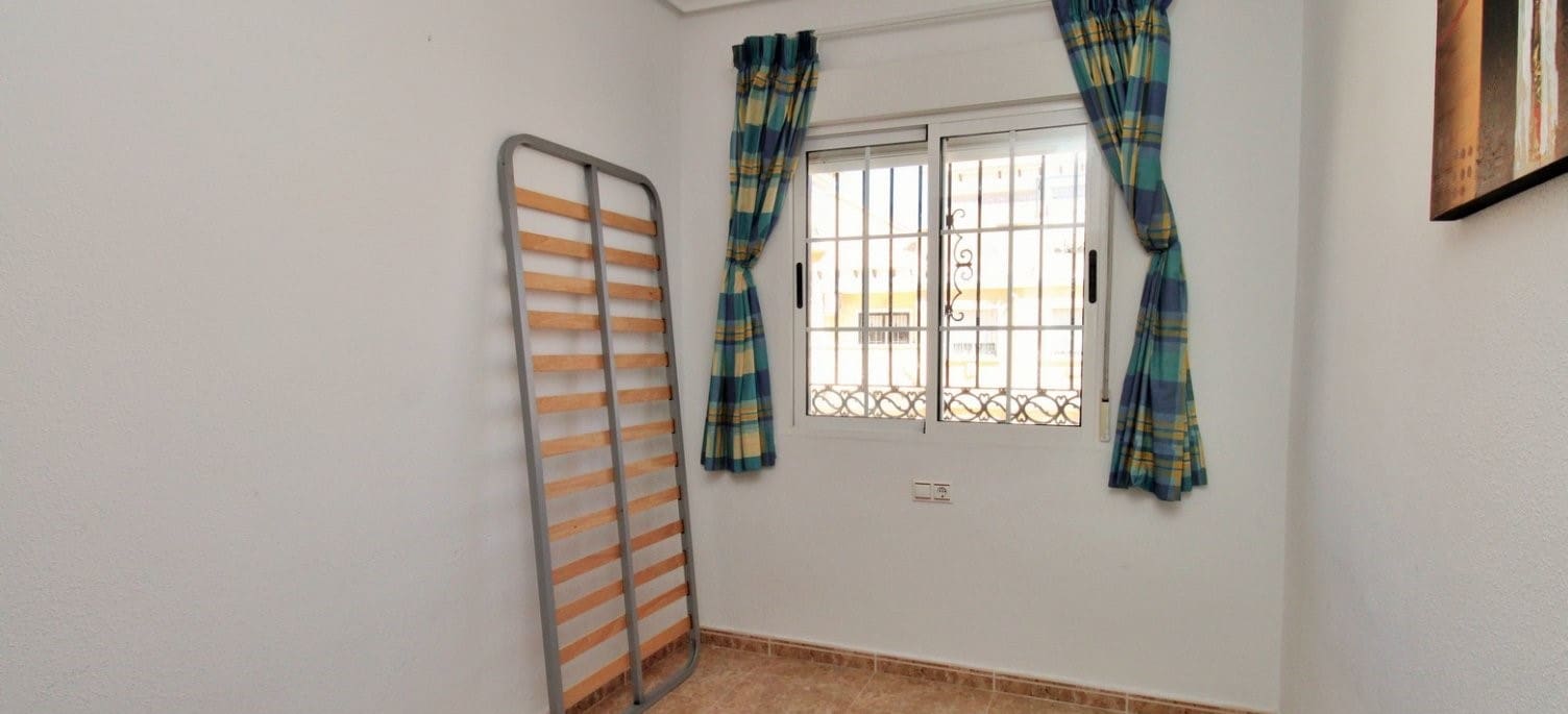 3 soveværelse Villa til salg i Playa Flamenca med swimmingpool garage - € 164.900 (Ref: 9210482)