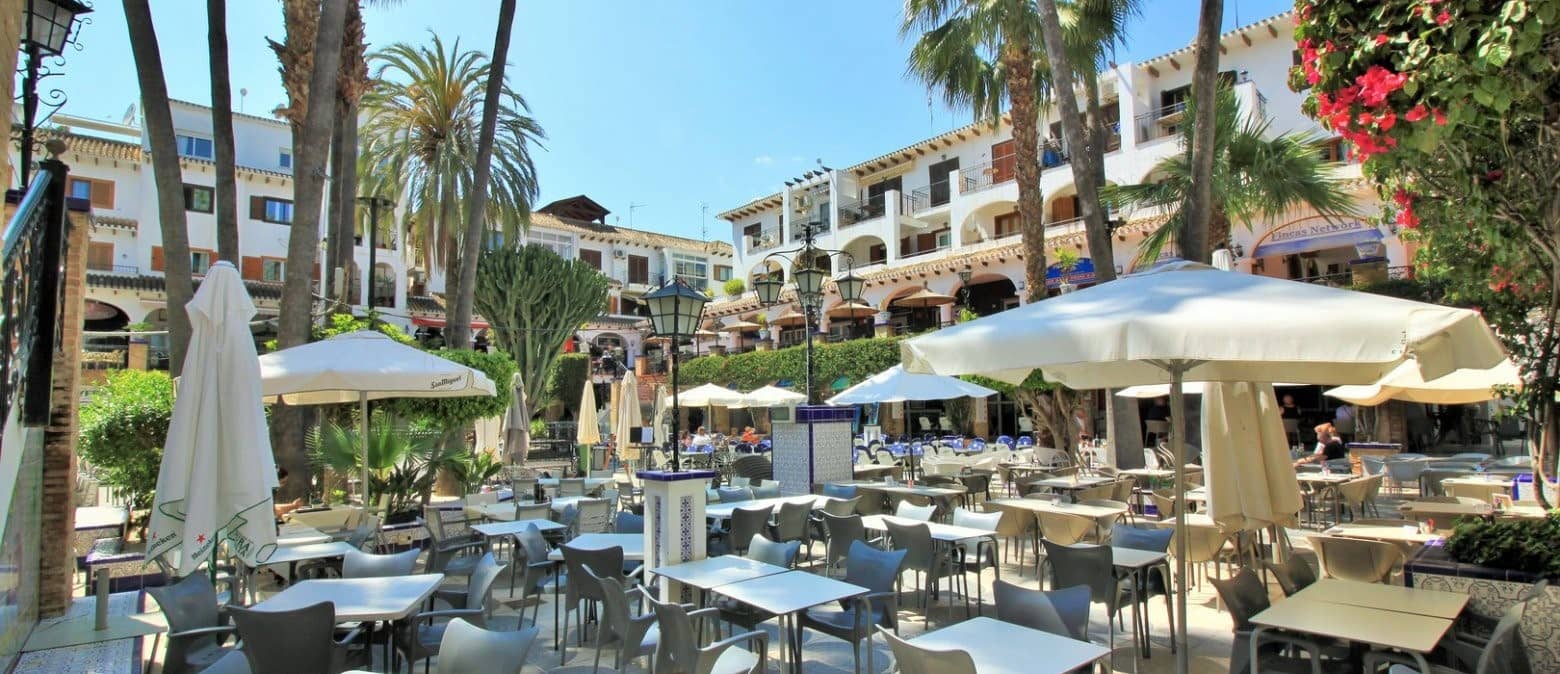 3 soveværelse Villa til salg i Playa Flamenca med swimmingpool garage - € 164.900 (Ref: 9210482)