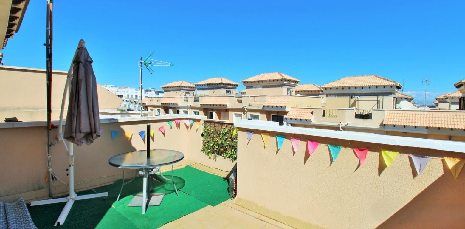 3 soveværelse Villa til salg i Playa Flamenca med swimmingpool garage - € 164.900 (Ref: 9210482)