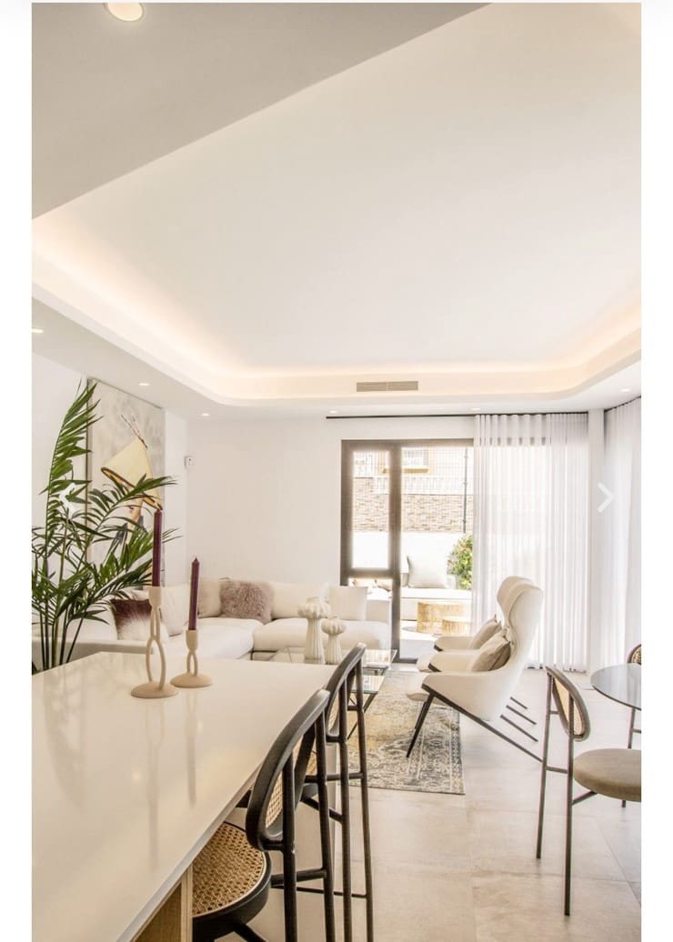 Chalet de 3 habitaciones en Playa Flamenca en venta con piscina garaje - 499.000 € (Ref: 9254161)