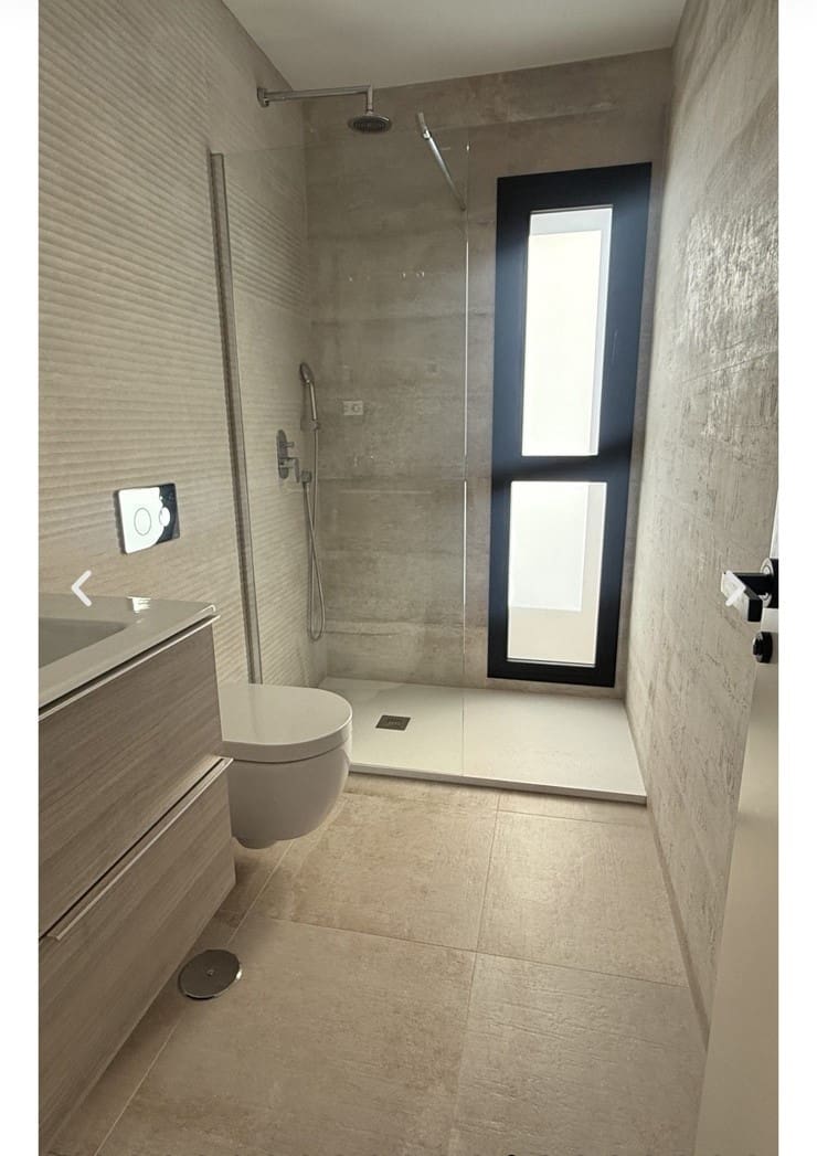 Chalet de 3 habitaciones en Playa Flamenca en venta con piscina garaje - 499.000 € (Ref: 9254161)