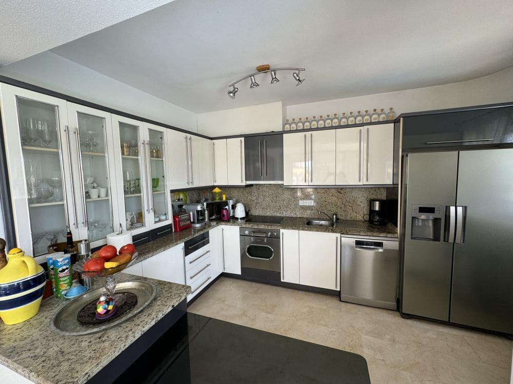 3 soveværelse Villa til salg i Villamartin med swimmingpool garage - € 529.995 (Ref: 9272865)