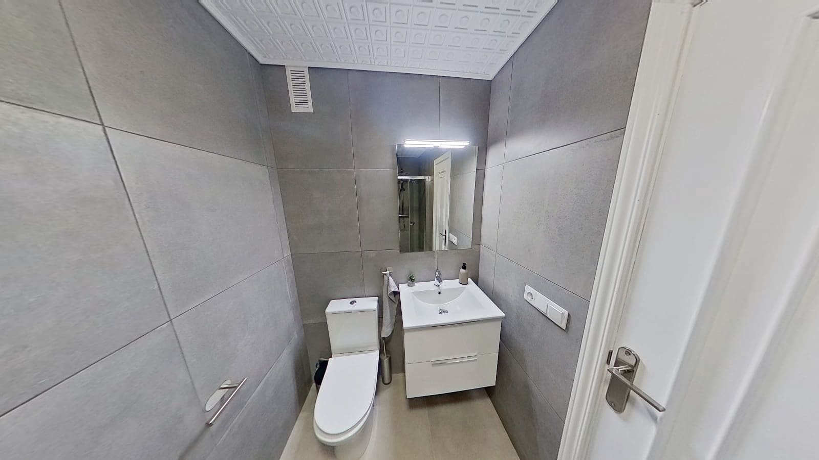 3 soveværelse Lejlighed til salg i Torrevieja med swimmingpool - € 235.000 (Ref: 9282626)