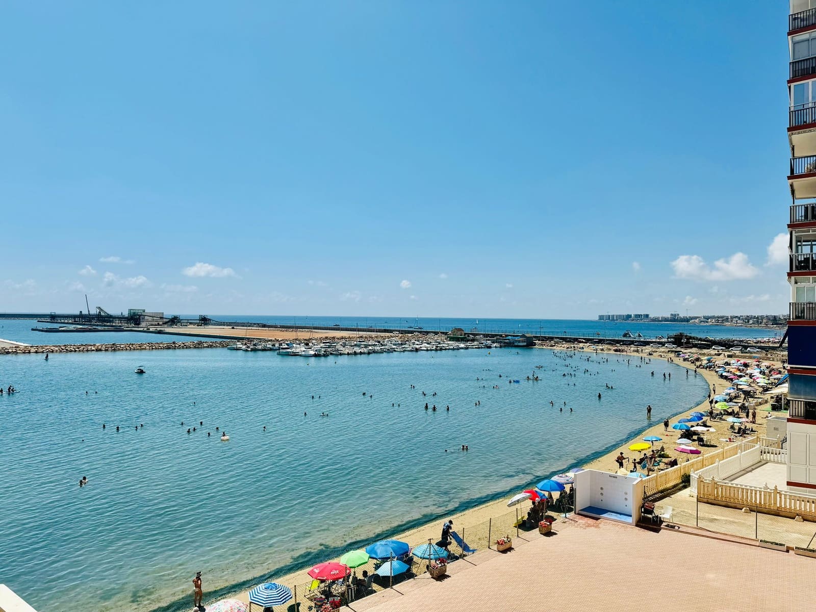 3 soveværelse Lejlighed til salg i Torrevieja med swimmingpool - € 235.000 (Ref: 9282626)