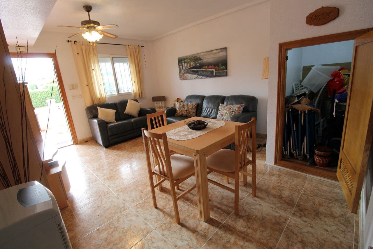 Chalet de 2 habitaciones en Playa Flamenca en venta con piscina garaje - 189.900 € (Ref: 9294763)
