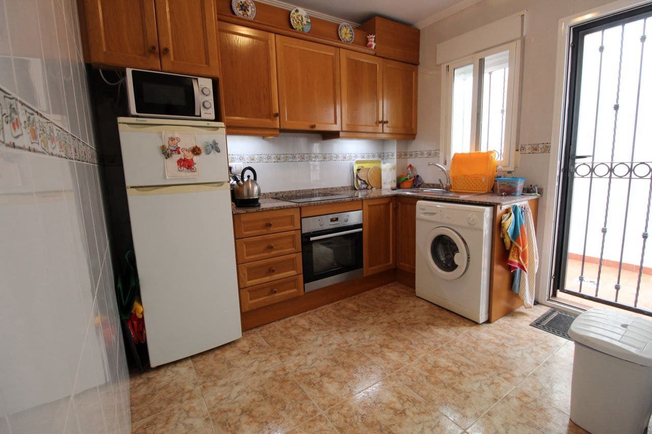 Chalet de 2 habitaciones en Playa Flamenca en venta con piscina garaje - 189.900 € (Ref: 9294763)