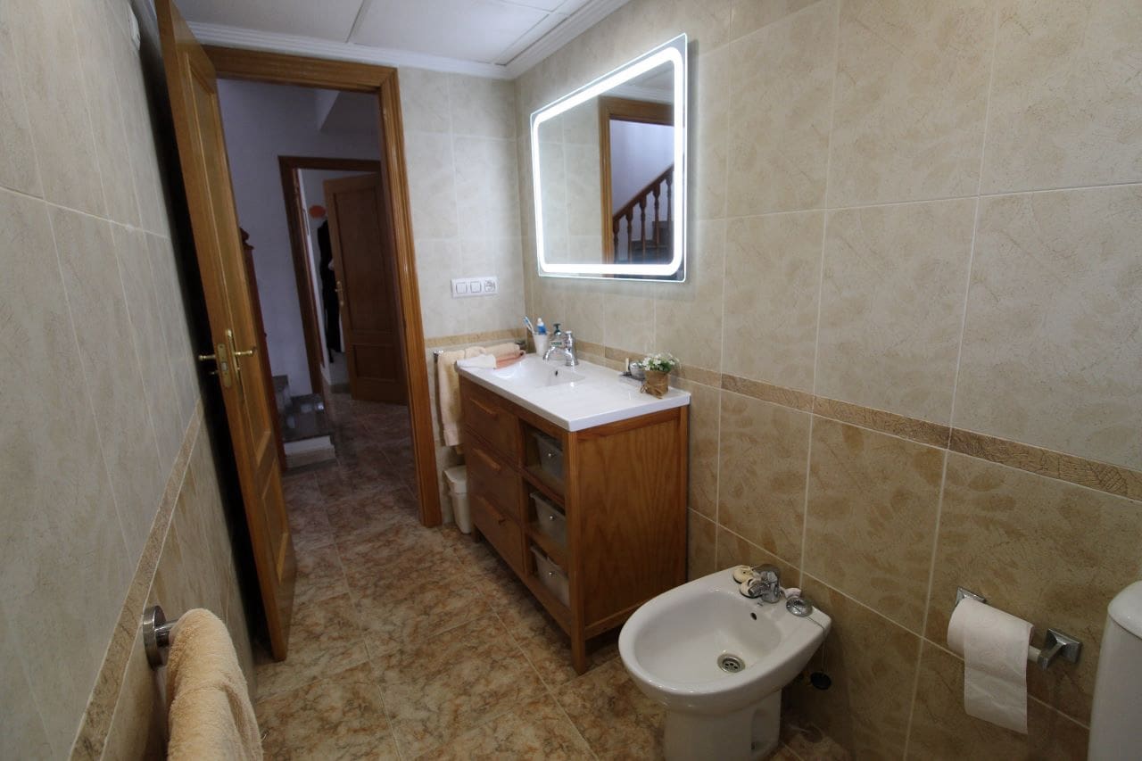 Chalet de 2 habitaciones en Playa Flamenca en venta con piscina garaje - 189.900 € (Ref: 9294763)