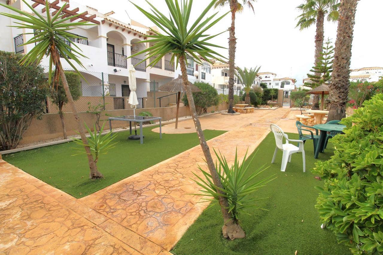 Chalet de 2 habitaciones en Playa Flamenca en venta con piscina garaje - 189.900 € (Ref: 9294763)