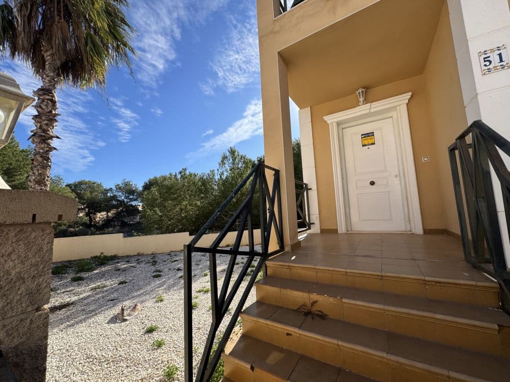 3 bedroom Villa for sale in Villamartin with garage - € 219,990 (Ref: 9306423)