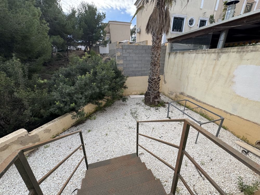 3 bedroom Villa for sale in Villamartin with garage - € 219,990 (Ref: 9306423)