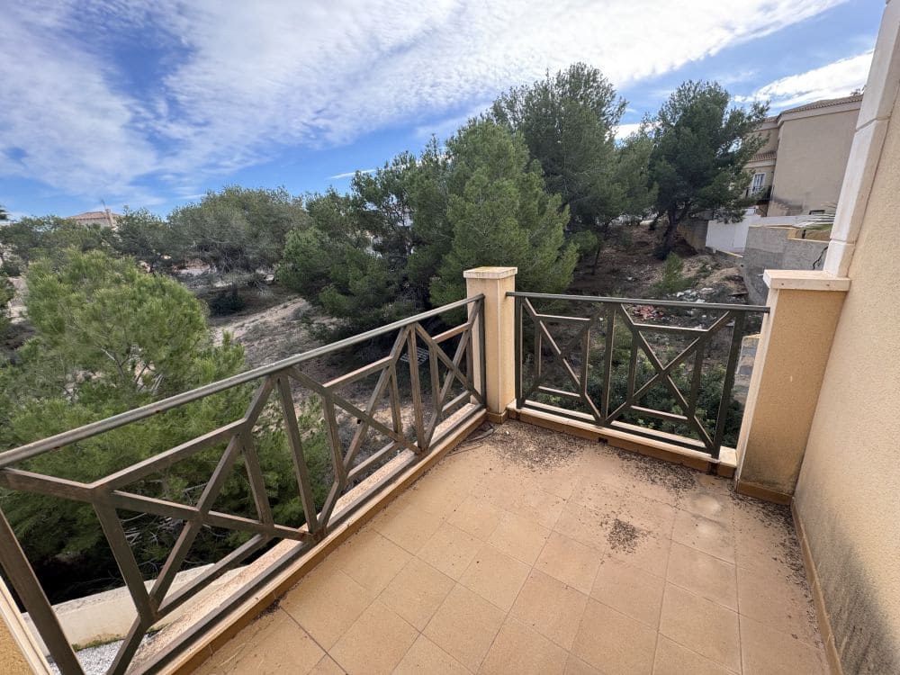 3 bedroom Villa for sale in Villamartin with garage - € 219,990 (Ref: 9306423)