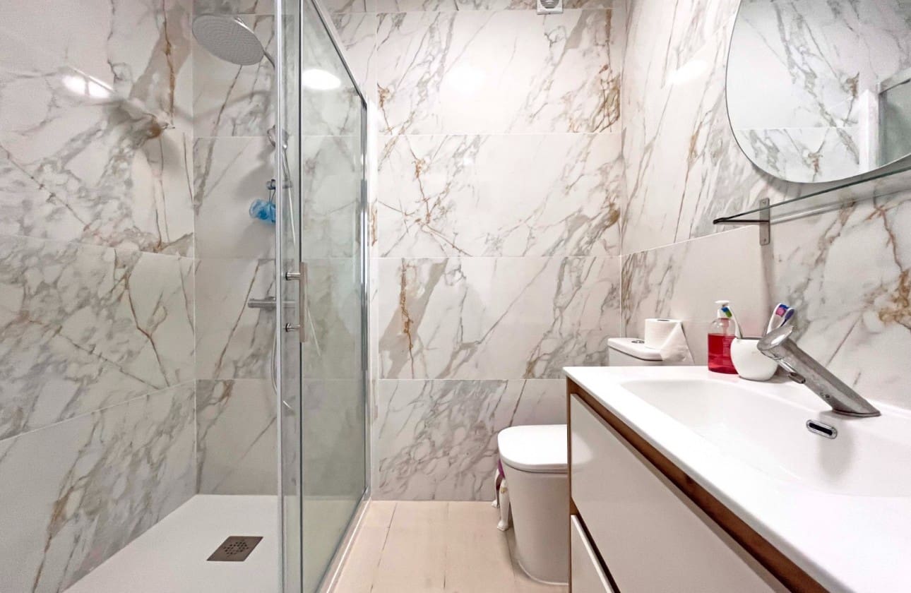 2 bedroom Villa for sale in Playa Flamenca with pool - € 219,000 (Ref: 9306426)