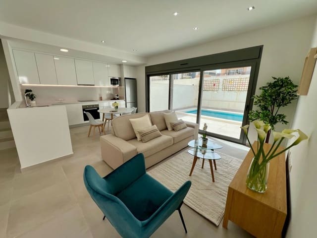 3 slaapkamer Villa te koop in La Zenia, Orihuela met zwembad garage - € 409.000 (Ref: 9306427)