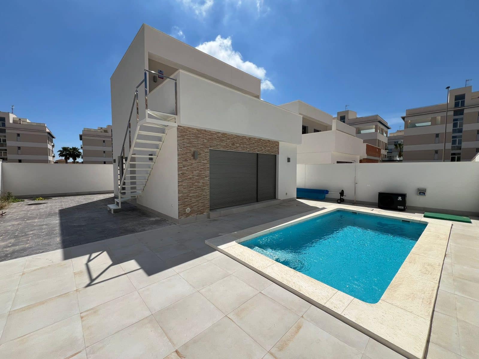 3 bedroom Villa for sale in La Zenia with pool garage - € 409,000 (Ref: 9306427)