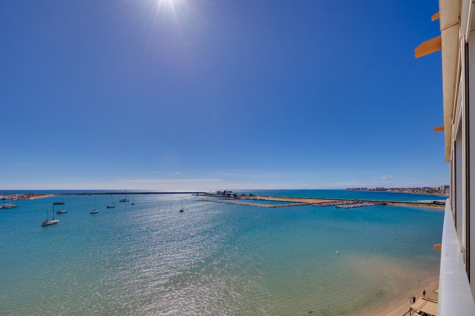 3 quarto Apartamento para venda em Torrevieja com piscina garagem - 379 900 € (Ref: 9311335)