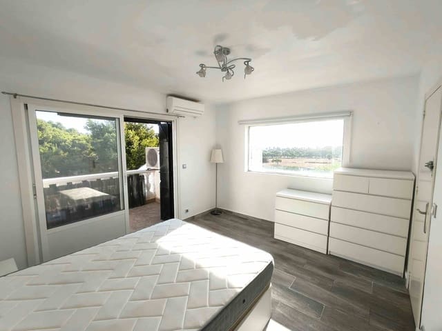 Chalet de 3 habitaciones en Playa Flamenca, Orihuela en venta con piscina - 189.500 € (Ref: 9311848)