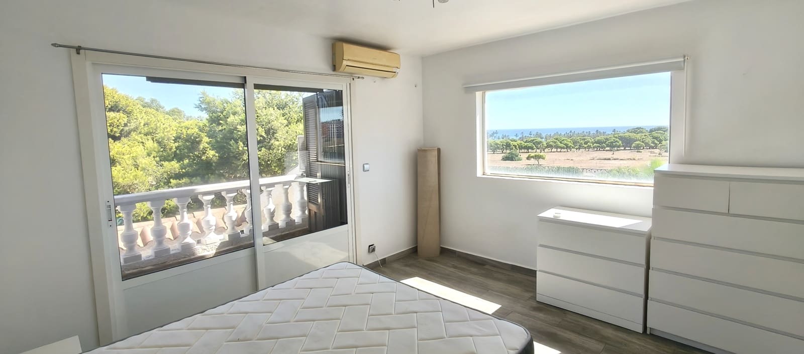 Chalet de 3 habitaciones en Playa Flamenca en venta con piscina - 189.500 € (Ref: 9311848)