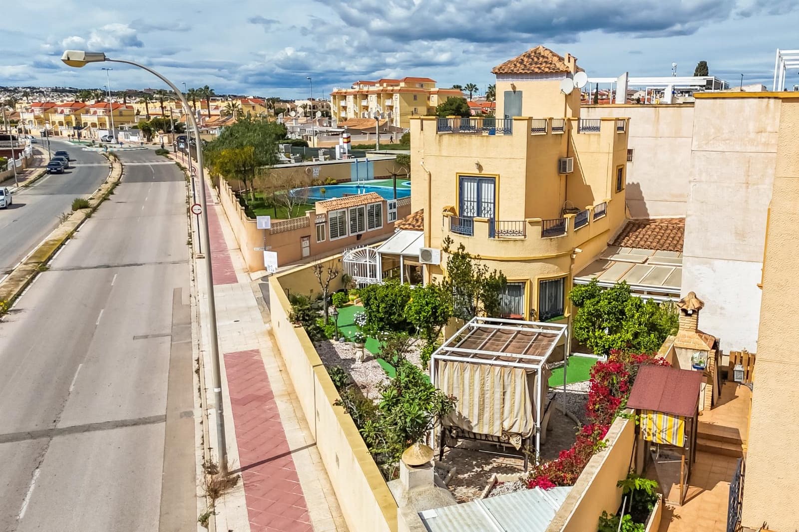 3 camera da letto Villa in vendita in La Zenia con piscina garage - 285.000 € (Rif: 9314303)