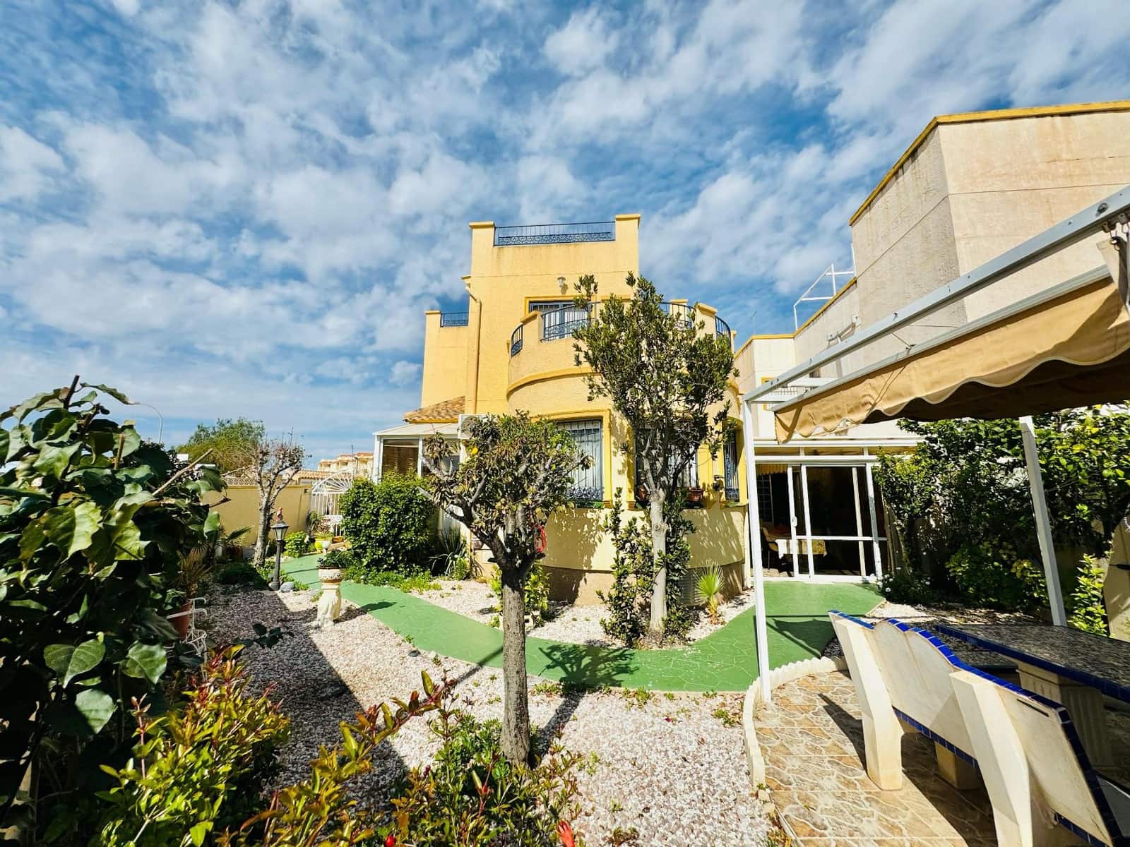 3 camera da letto Villa in vendita in La Zenia con piscina garage - 285.000 € (Rif: 9314303)