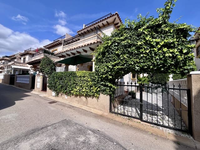 3 slaapkamer Villa te koop in La Zenia, Orihuela met zwembad garage - € 239.000 (Ref: 9318122)