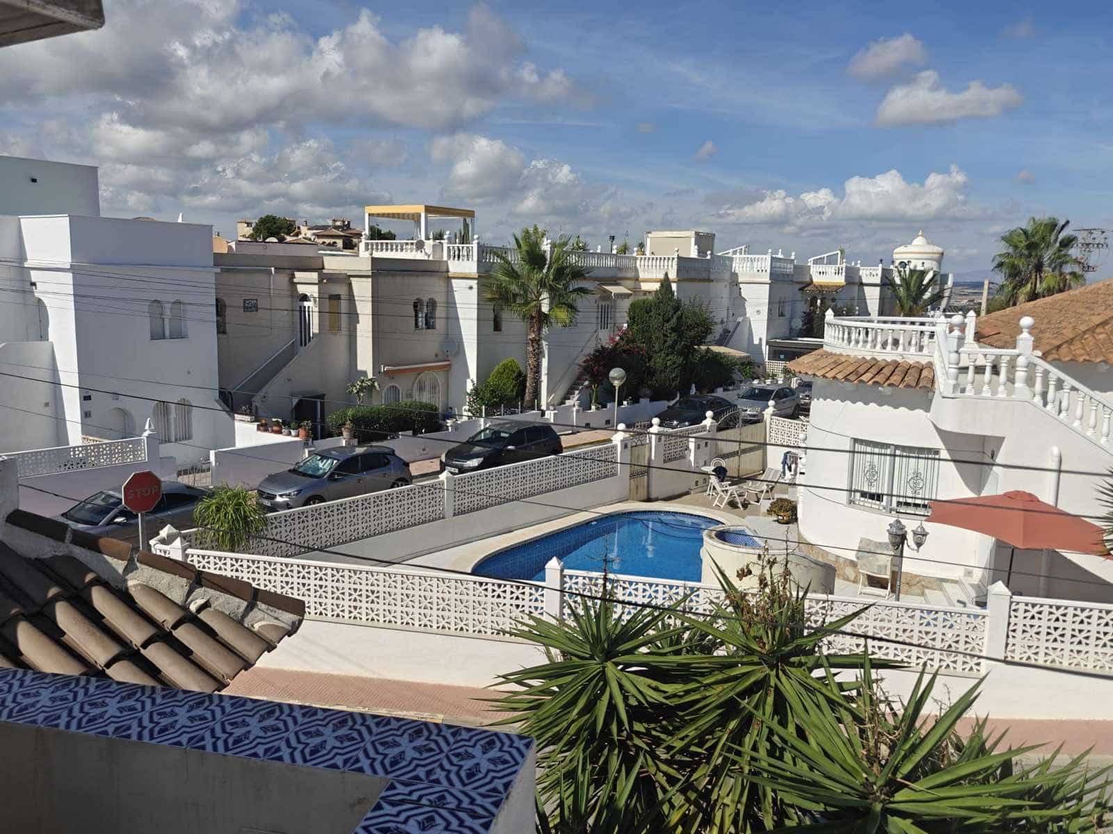 2 bedroom Villa for sale in Villamartin - € 144,900 (Ref: 9322821)