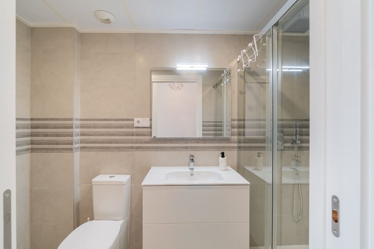 2 soverom Leilighet til salgs i Playa Flamenca med svømmebasseng garasje - € 250 000 (Ref: 9331751)