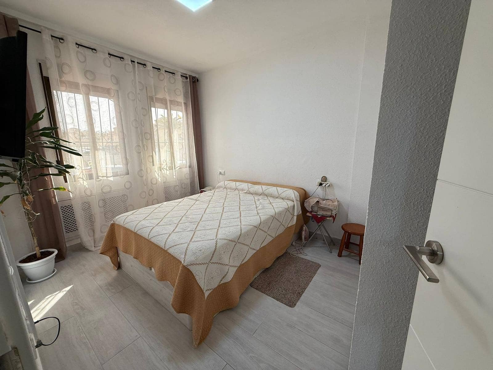 3 quarto Apartamento para venda em Torrevieja com piscina - 189 900 € (Ref: 9339197)
