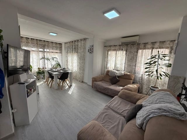 3 quarto Apartamento para venda em Torrevieja com piscina - 189 900 € (Ref: 9339197)