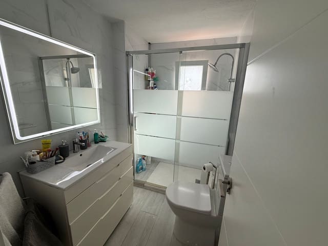 3 quarto Apartamento para venda em Torrevieja com piscina - 189 900 € (Ref: 9339197)