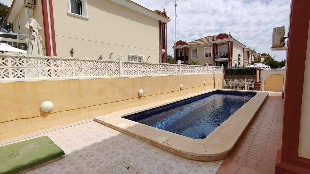3 soverom Villa til salgs i Cabo Roig med svømmebasseng garasje - € 249 000 (Ref: 9343413)