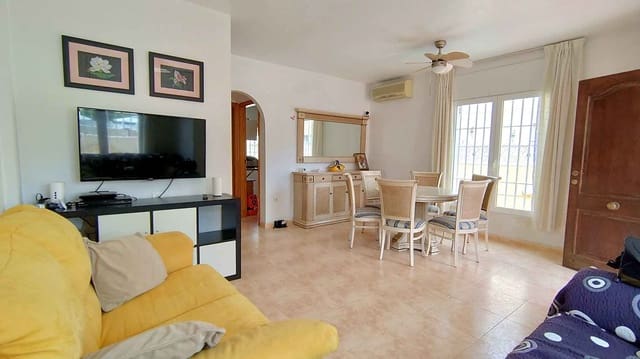 3 soverom Villa til salgs i Cabo Roig, Orihuela med svømmebasseng garasje - € 249 000 (Ref: 9343413)