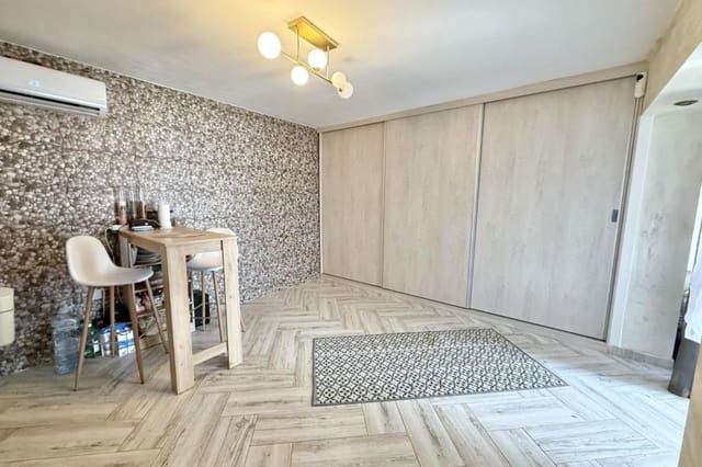 1 soverom Villa til salgs i Torrevieja - € 98 000 (Ref: 9348672)