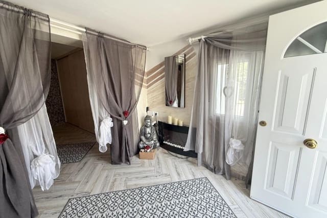 1 soverom Villa til salgs i Torrevieja - € 98 000 (Ref: 9348672)