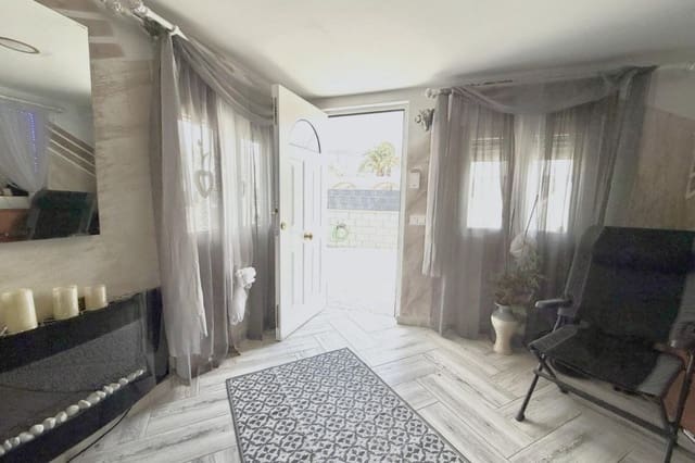 1 soverom Villa til salgs i Torrevieja - € 98 000 (Ref: 9348672)