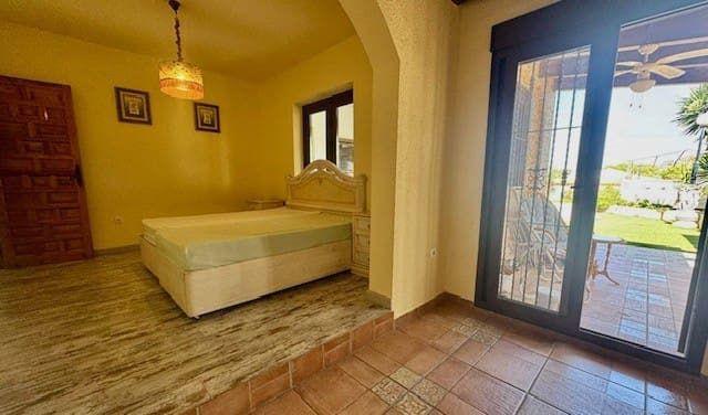 4 soverom Villa til salgs i Los Balcones med svømmebasseng garasje - € 330 000 (Ref: 9353831)