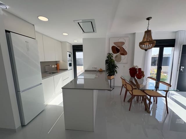 3 slaapkamer Villa te koop in Orihuela Costa, Orihuela met zwembad garage - € 399.000 (Ref: 9362830)