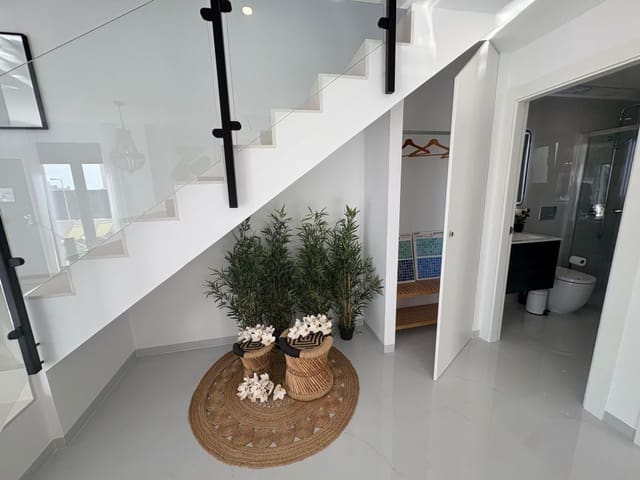 3 slaapkamer Villa te koop in Orihuela Costa, Orihuela met zwembad garage - € 399.000 (Ref: 9362830)