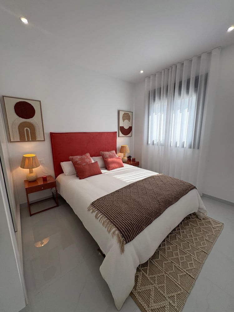 3 slaapkamer Villa te koop in Orihuela Costa met zwembad garage - € 399.000 (Ref: 9362830)