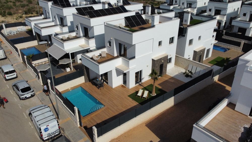 3 slaapkamer Villa te koop in Orihuela Costa met zwembad garage - € 399.000 (Ref: 9362830)