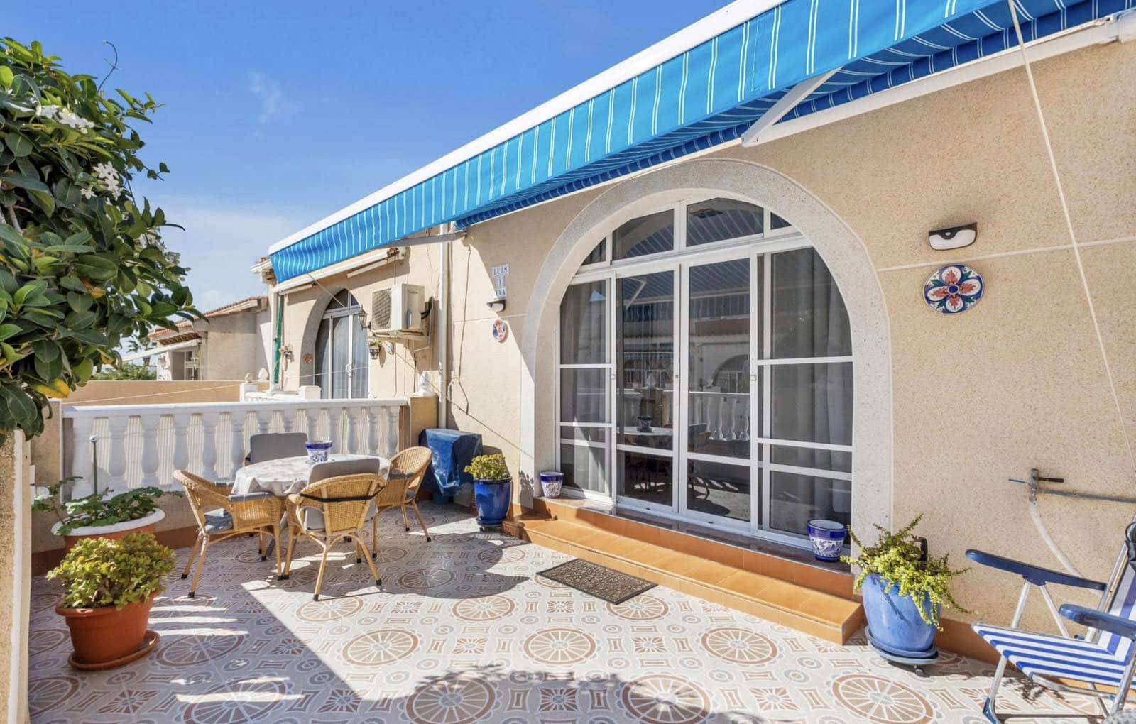 Chalet de 2 habitaciones en Torrevieja en venta - 129.900 € (Ref: 9376798)