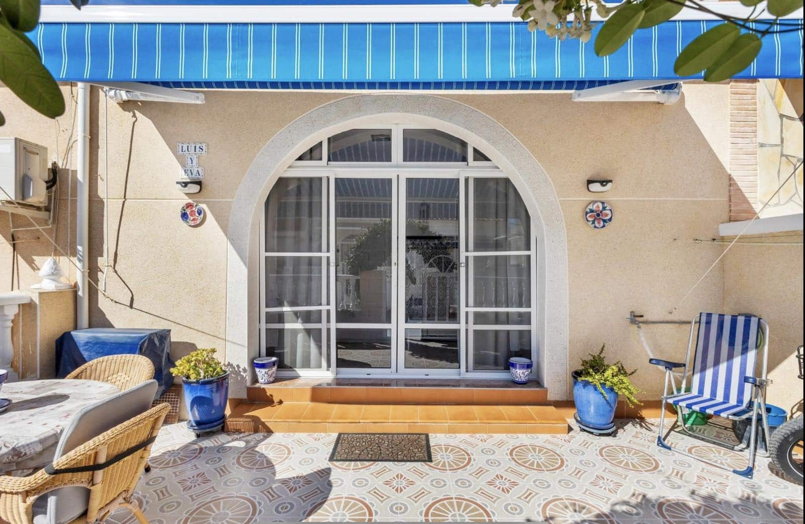 Chalet de 2 habitaciones en Torrevieja en venta - 129.900 € (Ref: 9376798)